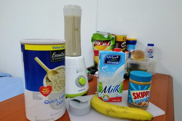 Simple Peanut Butter- Banana Oatmeal Smoothie